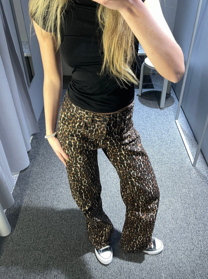 Leopard jeans