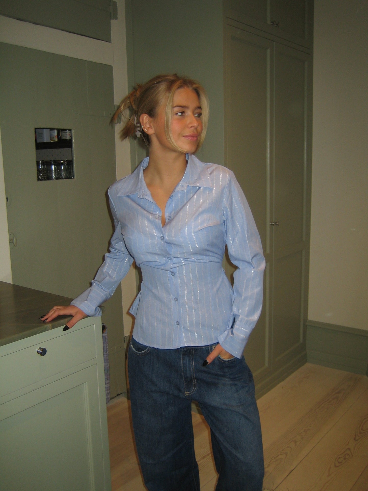 Alberte fitted shirt - Blue/silver stripes