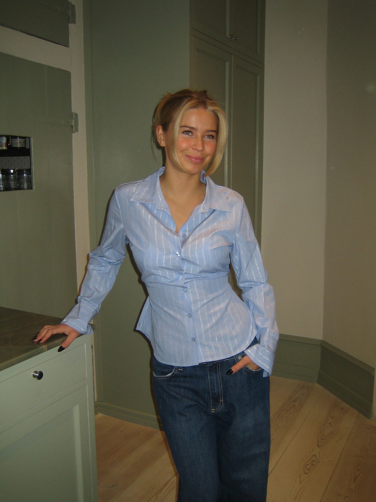 Alberte fitted shirt - Blue/silver stripes